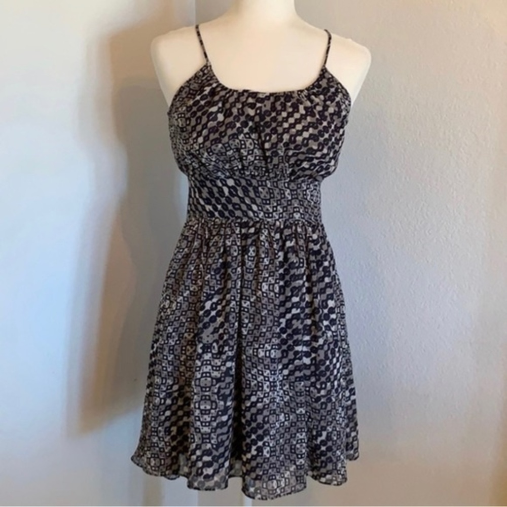 Banana republic gray white and navy geometric print dress size 2